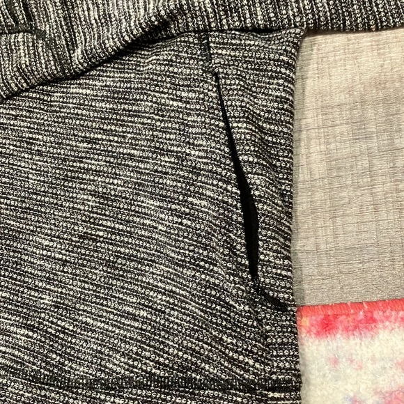 Lululemon Think Fast Pullover Coco Pique Black / Black - Picture 9 of 16